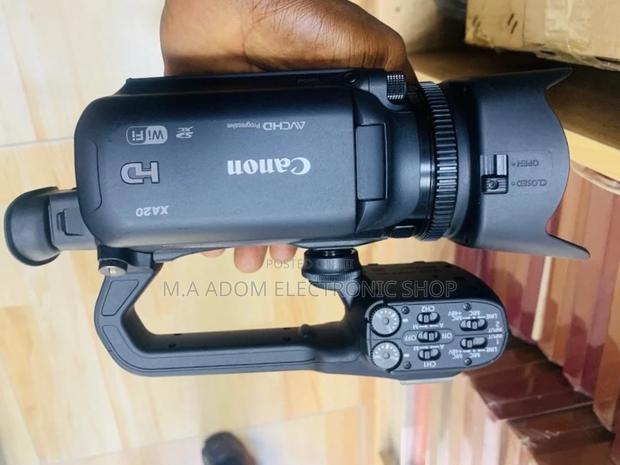 Brand New Canon Xa20 Full HD Professional Video Camcorder · Photo 2