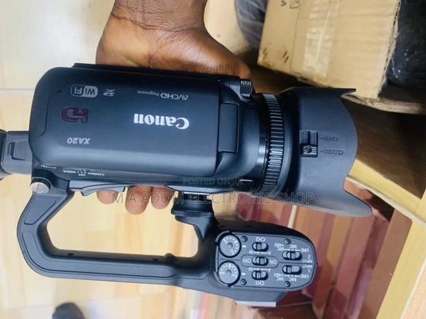 Affordable Canon Xa20 Full HD Professional Video Camcorder. · Photo 2