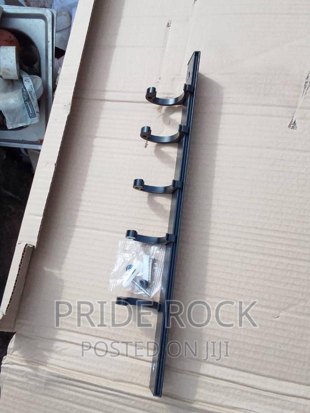 Sponge Hook · Photo 2