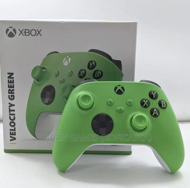 Green Velocity Xbox Series X/S Controller Sealed · Photo 4