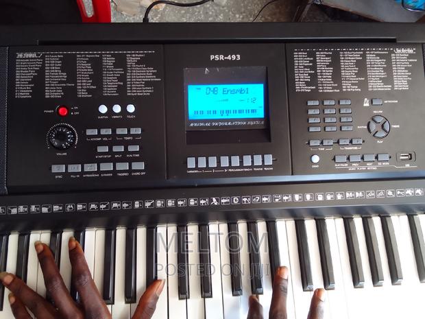 PSR-493 Keyboard · Photo 2