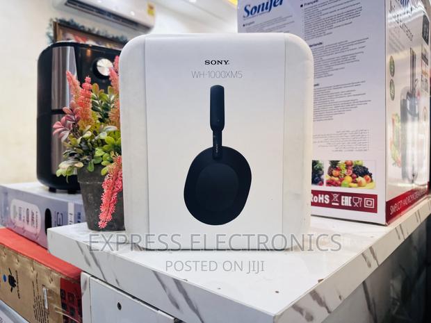 Durable Build Headphone Sony 1000 Mx5 · Photo 2