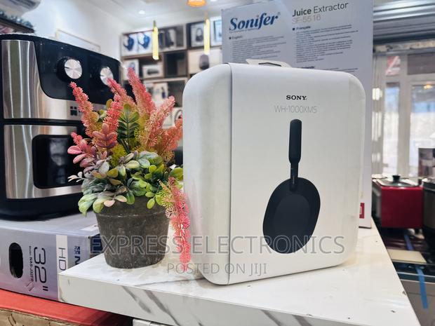 Stylish Design Black Sony 1000 Mx5 Headset · Photo 2