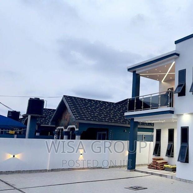 5bdrm Duplex in Wisa Groups, Accra Metropolitan for sale · Photo 2