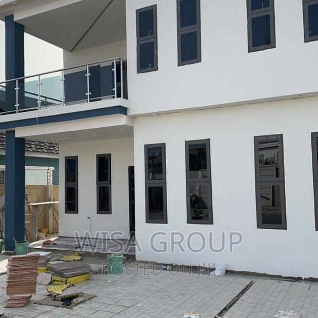 5bdrm Duplex in Wisa Groups, Accra Metropolitan for sale · Photo 1