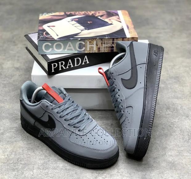 Nike Air Force 1 Black/Ash · Photo 4