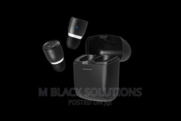 Cambridge Audio Melomania 1+ Earbuds, True Wireless . · Photo 2