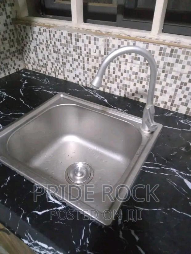 Small Sink, Armless Kitchen Sink With Tap · Photo 3