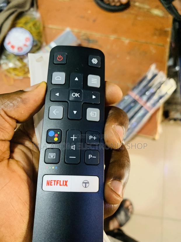 Sleek TCL Short Smart Replaceable Remote Control · Photo 4