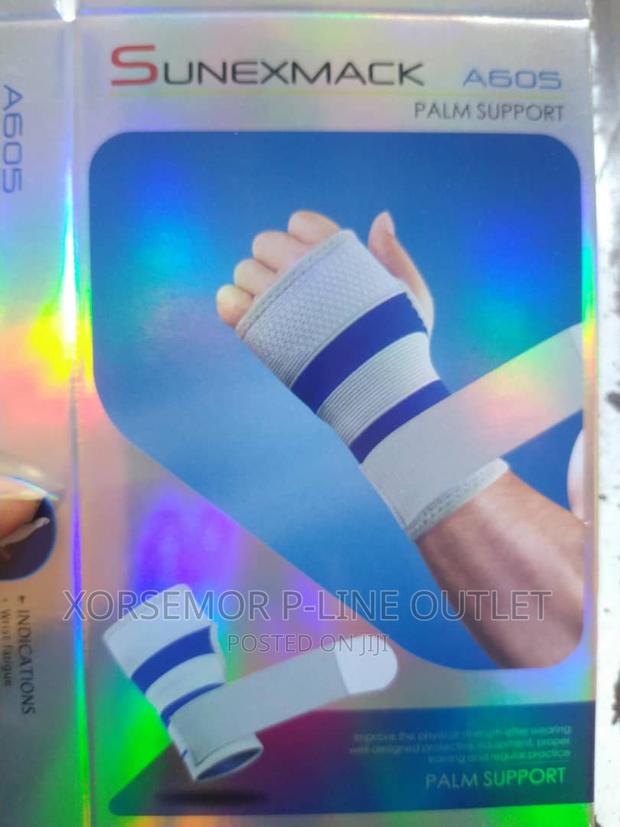 Wrist Lastic Support Belt · Photo 4