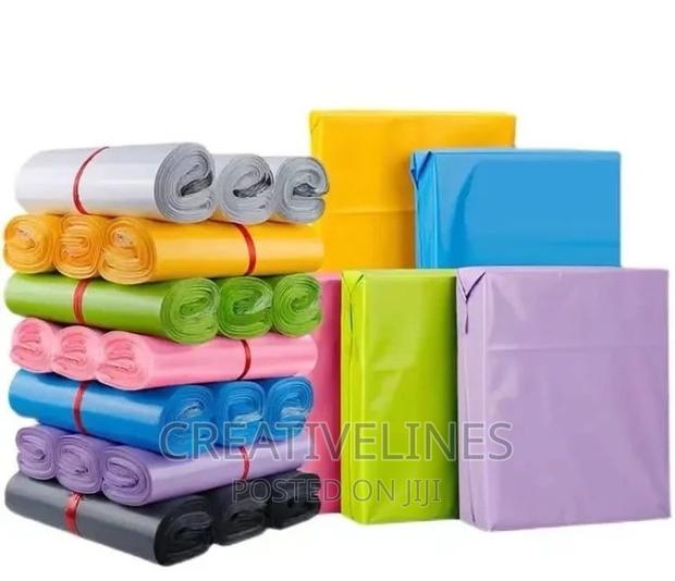 Polymailer · Photo 2