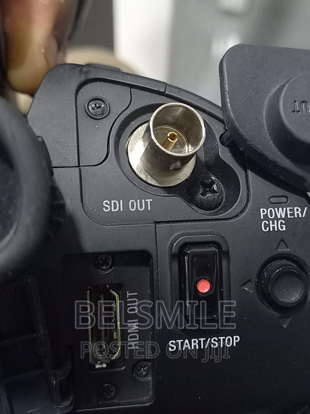 Sony PXW-X70 Professional Xdcam Sdi/Hdmi Camcorder (One) photo 2