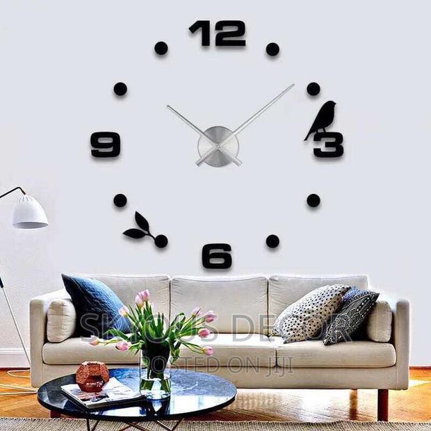 3D Wall Clock · Photo 2