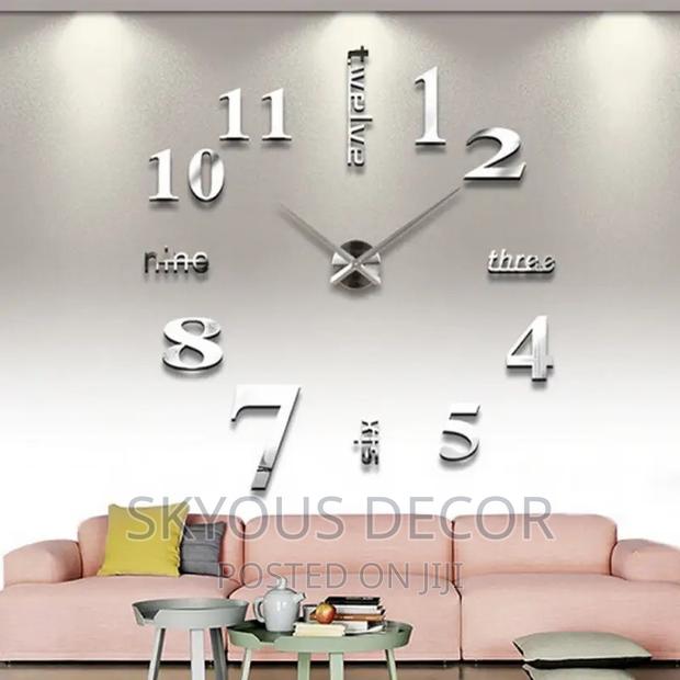 3D Wall Clock · Photo 2