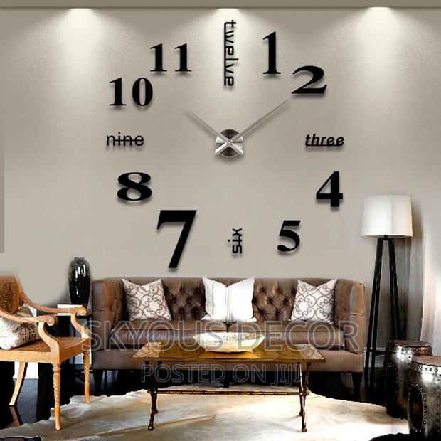 3D Wall Clock · Photo 2