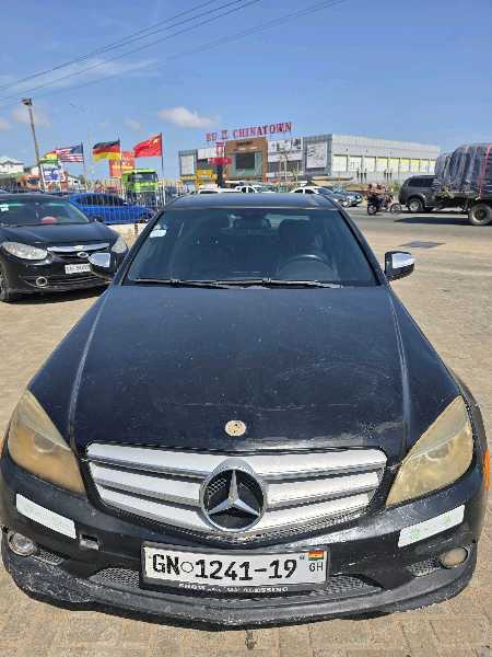 Mercedes-Benz C300 Sport 4Matic Sedan AWD (3.0L 6cyl 7A) 2012 Black