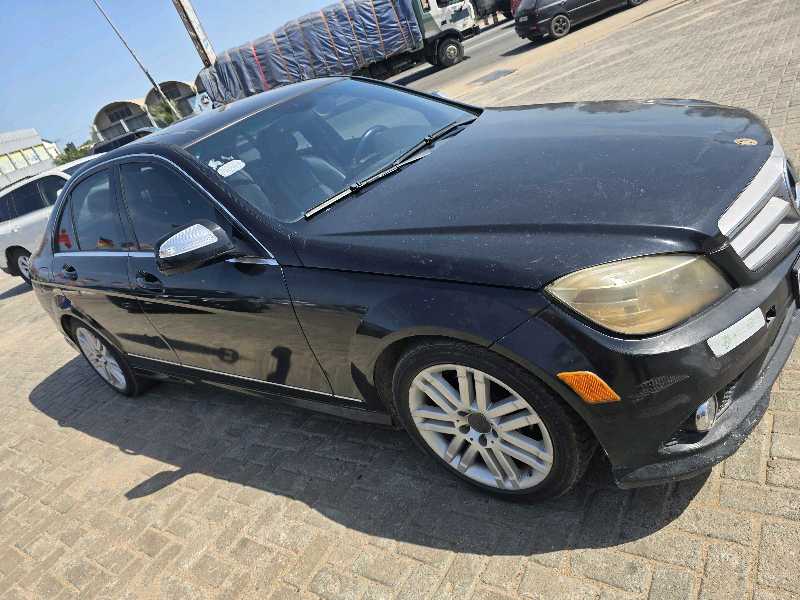 Mercedes-Benz C300 Sport 4Matic Sedan AWD (3.0L 6cyl 7A) 2012 Black