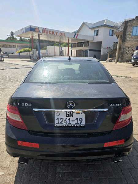 Mercedes-Benz C300 Sport 4Matic Sedan AWD (3.0L 6cyl 7A) 2012 Black