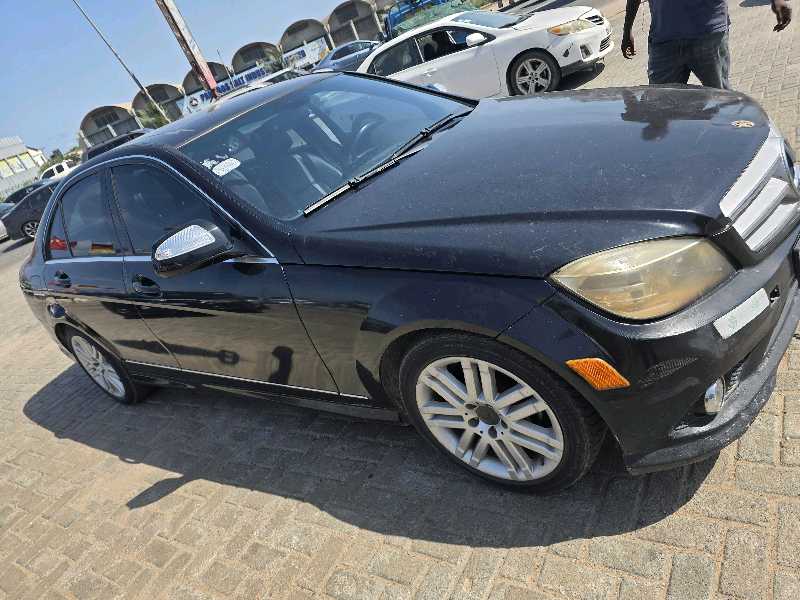 Mercedes-Benz C300 Sport 4Matic Sedan AWD (3.0L 6cyl 7A) 2012 Black