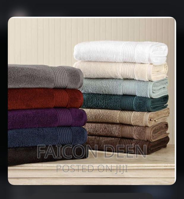 Absorbent,Thick Cotton Bathe Size Towels · Photo 1