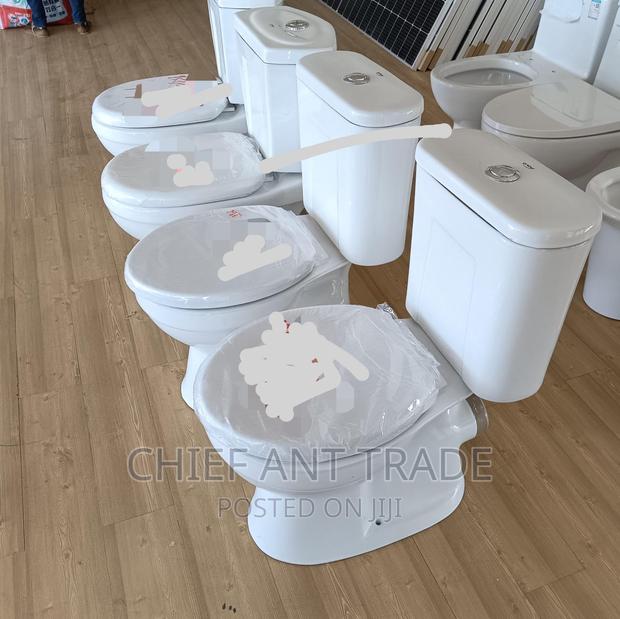 Toilet Seat / WC · Photo 3