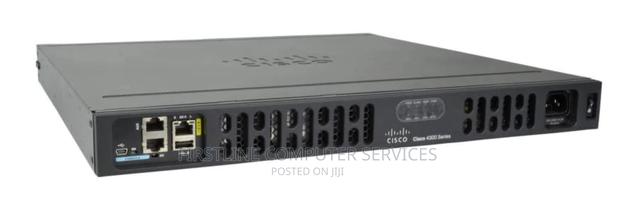 Cisco ISR4331 · Photo 4