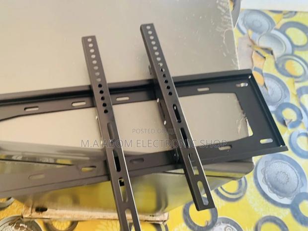 Quality Tilting Wall Mount for 32” to 80” Tv(Black) · Photo 2