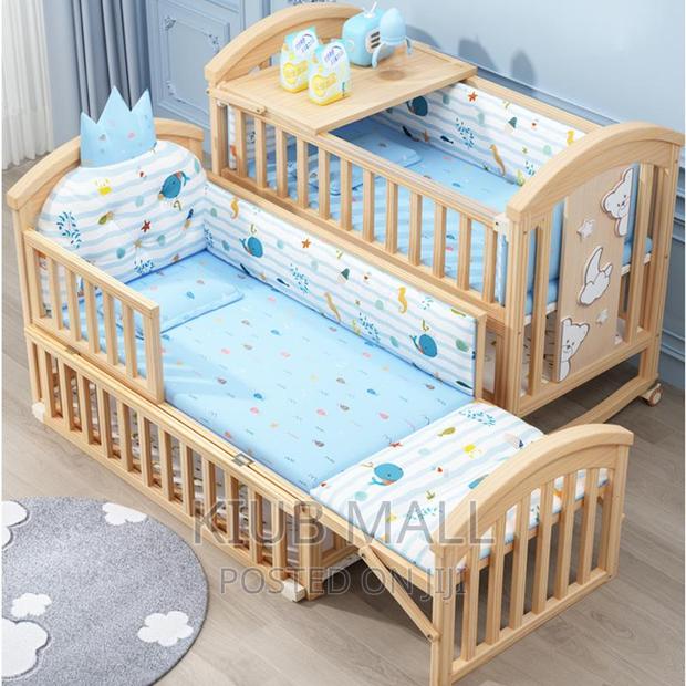 2 in 1 Convertible Kids Bed · Photo 2