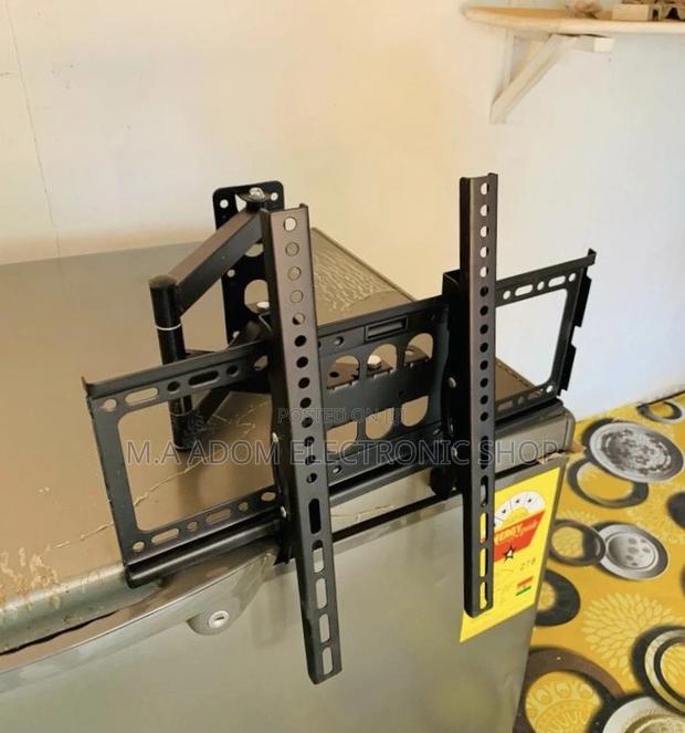 Fabulous Adjustable Corner Tv Mount for 32” to 55” · Photo 2