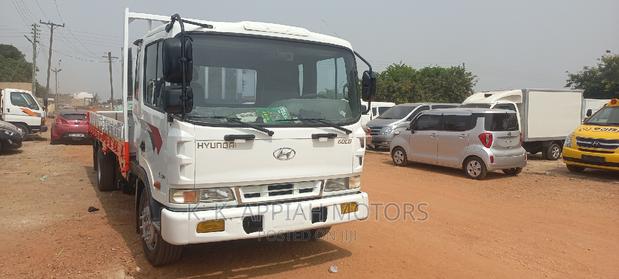 Hyundia 5ton Truck Full Air 8 Holes photo 2