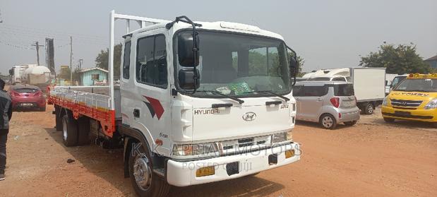 Hyundia 5ton Truck Full Air 8 Holes photo 5