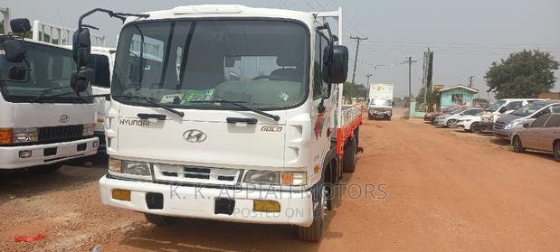 Hyundia 5ton Truck Full Air 8 Holes photo 6