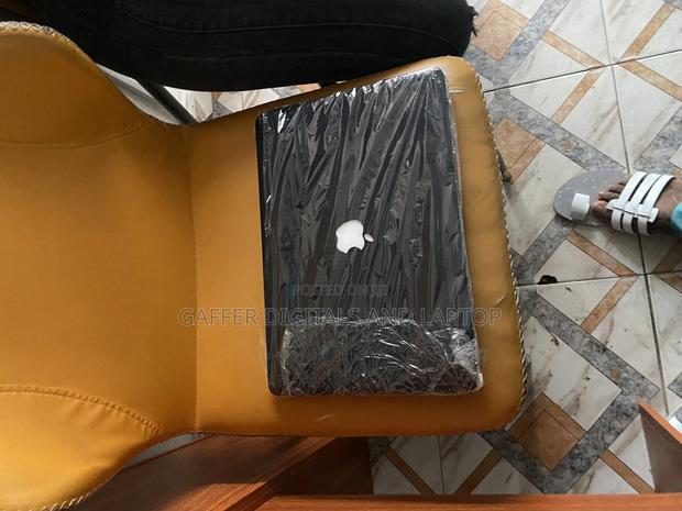 New Laptop Apple MacBook 2013 8GB Intel Core I7 SSD 256GB photo 3