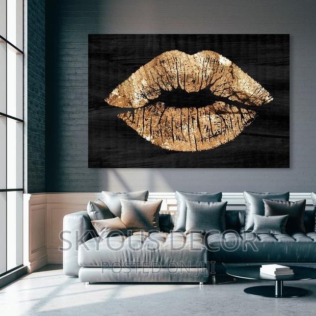 Wall Canvas · Photo 2