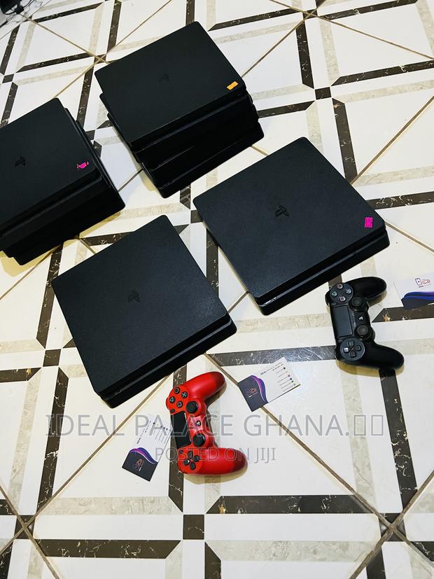 Discounted / Promo Ps4 Slim 8 Games · Photo 4
