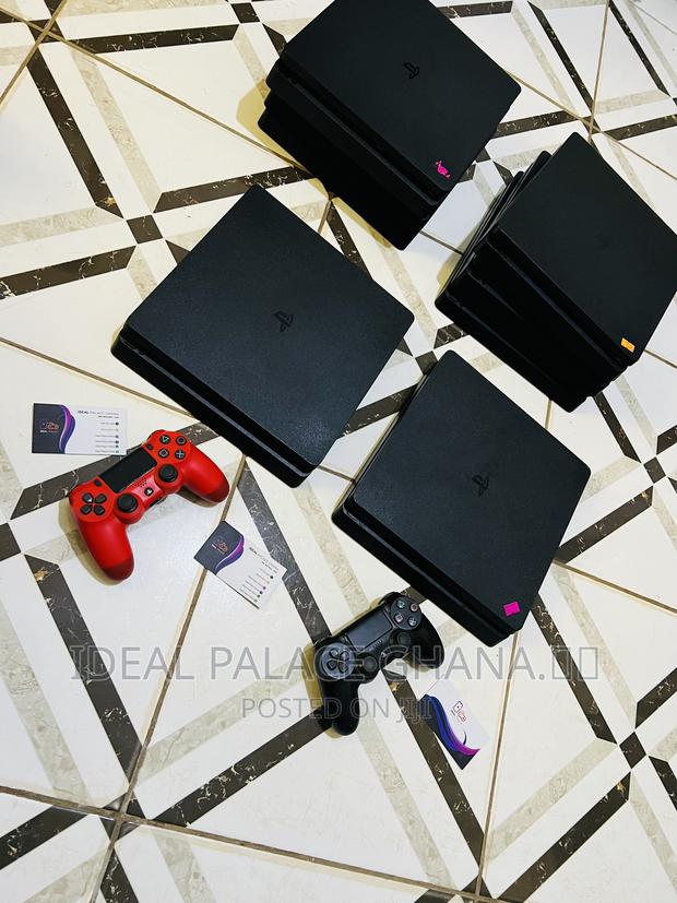 Discounted / Promo Ps4 Slim 8 Games · Photo 3