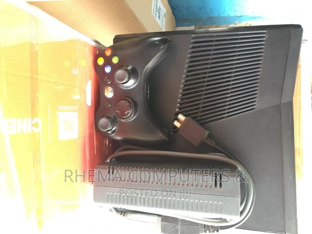 Xbox 360 Slim With 20 Crazy Games photo 4