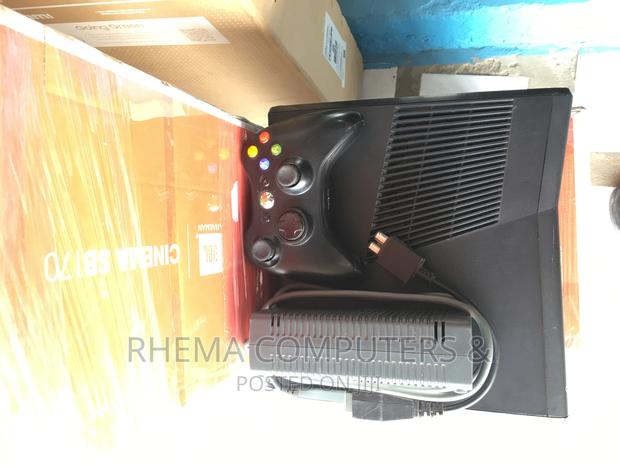 Xbox 360 Slim With 20 Crazy Games photo 8