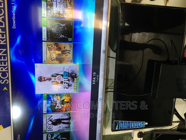 Xbox 360 Slim With 20 Crazy Games photo 7