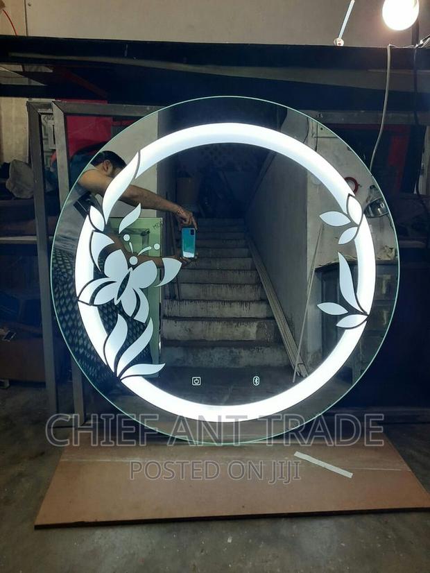 LED Mirrior. Touchscreen. 60cm · Photo 4
