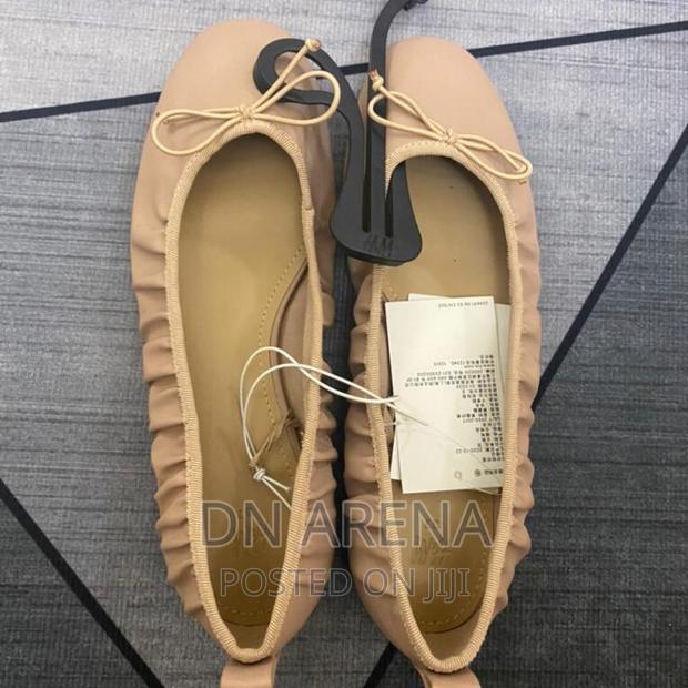 Original Women H M Flat Shoe · Photo 4