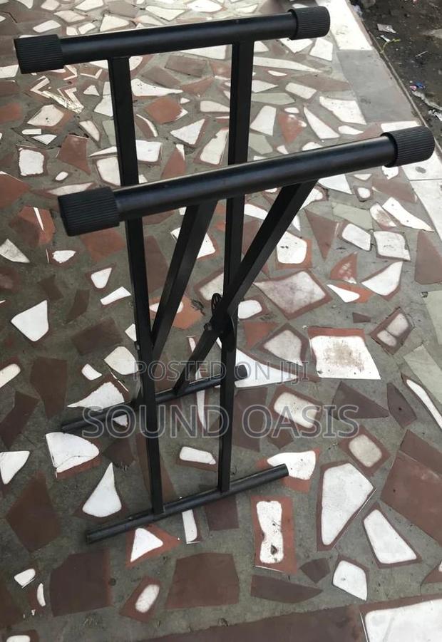 On-Stage KS7190 - Classic Single-X Keyboard Stand · Photo 4
