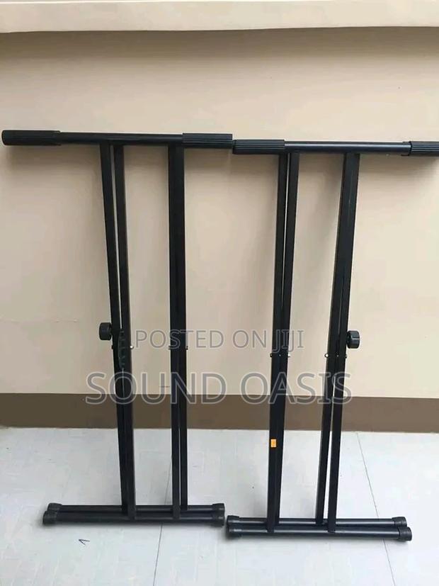 On-Stage KS7190 - Classic Single-X Keyboard Stand · Photo 3