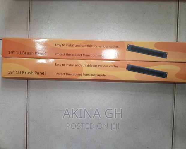 19" 1u Brush Panel · Photo 4