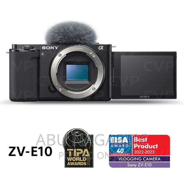 Sony Alpha ZV-E10 With 16-50mm Lens · Photo 4
