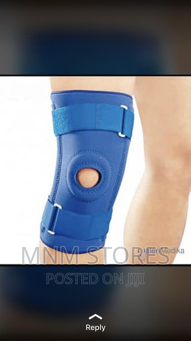 Knee Braces With Metal Stay · Photo 2