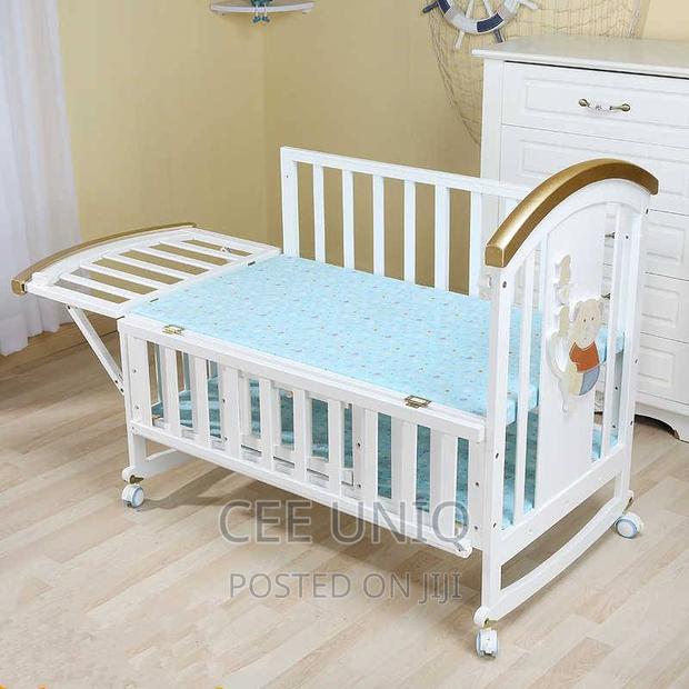 Kids Convertible Cot or Crib · Photo 3