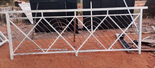 Metal Barristers · Photo 2