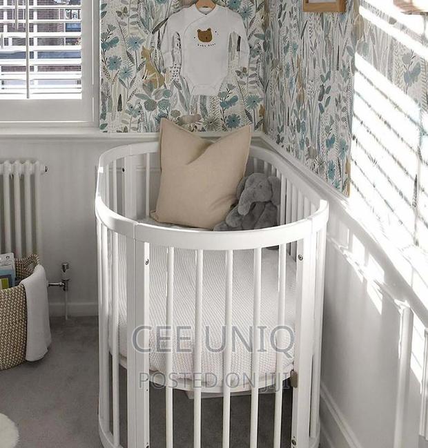 6 In 1 Multifunctional Baby Crib Cot · Photo 3