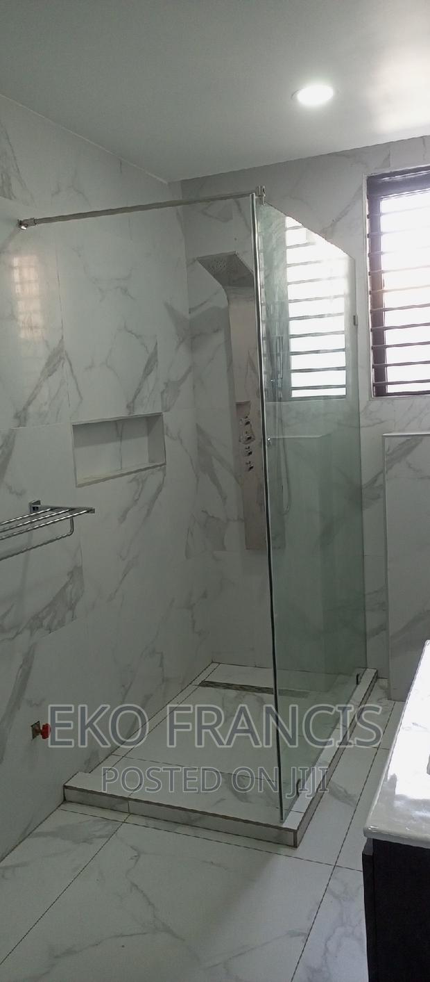 Shower Glass Enclosure 1 · Photo 3